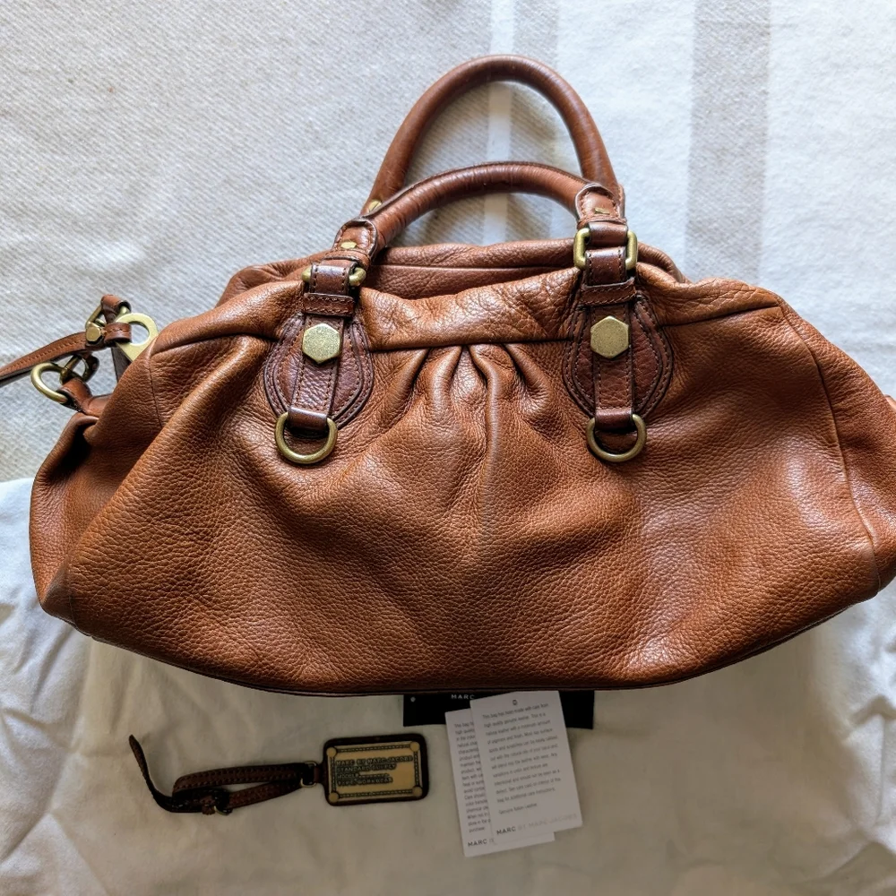 Marc by Marc Jacobs Classic Q Groovee Brown Luggage Satchel Bag - Picture 1 of 8